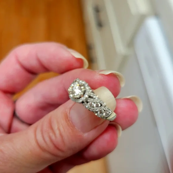 Vera Wang love collection ring